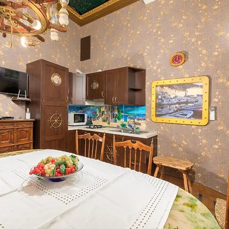 In Near Old Town And Beaches * Cres