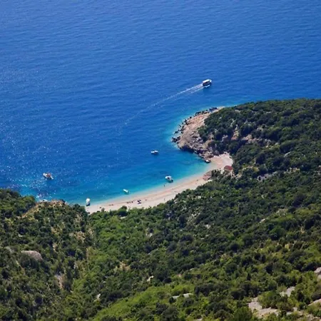 In Near Old Town And Beaches Διαμέρισμα *