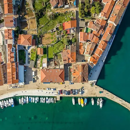 Διαμέρισμα In Near Old Town And Beaches *