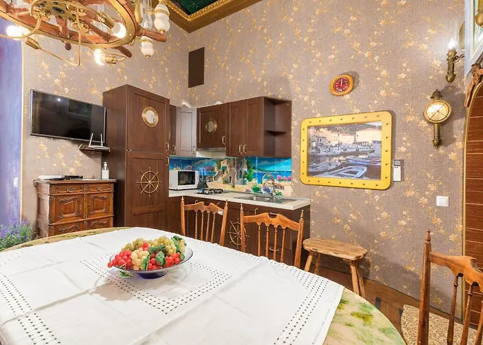 In Near Old Town And Beaches * Cres
